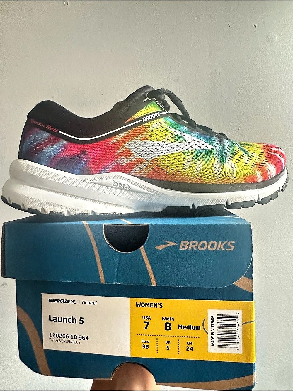 Brooks Launch 5 Multicolor Women's Athletic Shoes US 7 B Like New